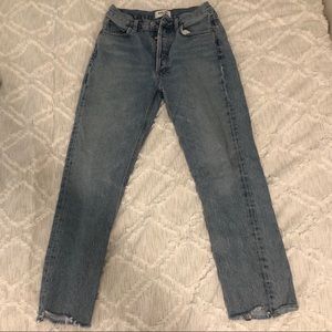 RILEY HIGH RISE STRAIGHT CROP JEANS IN AMAZING CONDITION!!